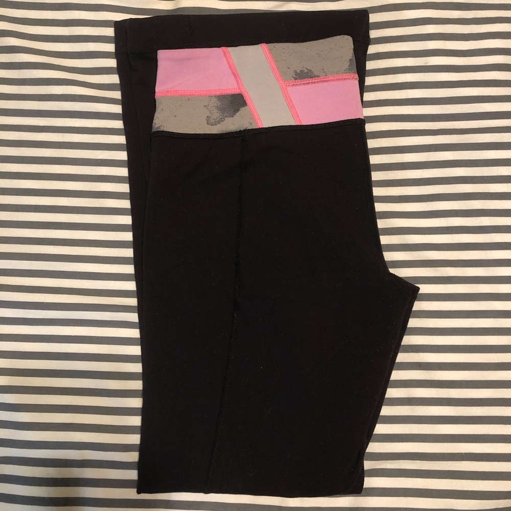 Lululemon yoga pants